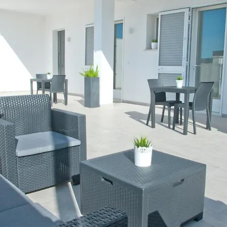 Suddenna 住宿加早餐酒店 4*