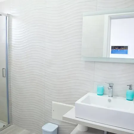 Suddenna 托雷圣乔万尼乌